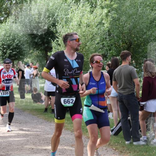 31.08.2025 - Elbe Triathlon Hamburg Luisa Fischer http://msf.ph/oto/8671207 31.08.2025 11:55:26 Laufen 1335, 100, 662, 7001, 91 meine-sportfotos.de