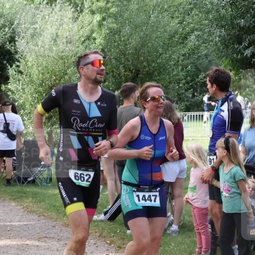 31.08.2025 - Elbe Triathlon Hamburg Luisa Fischer http://msf.ph/oto/8671209 31.08.2025 11:55:27 Laufen 35, 7001, 662, 1447, 91 meine-sportfotos.de