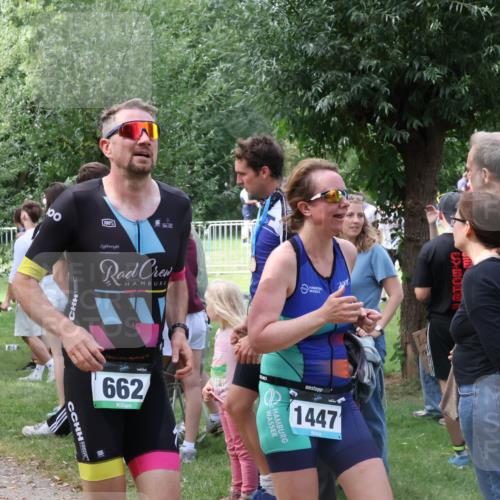 31.08.2025 - Elbe Triathlon Hamburg Luisa Fischer http://msf.ph/oto/8671212 31.08.2025 11:55:27 Laufen 100, 100, 662, 1447 meine-sportfotos.de