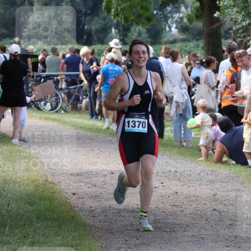 31.08.2025 - Elbe Triathlon Hamburg Luisa Fischer http://msf.ph/oto/8671223 31.08.2025 11:55:59 Laufen 1370 meine-sportfotos.de