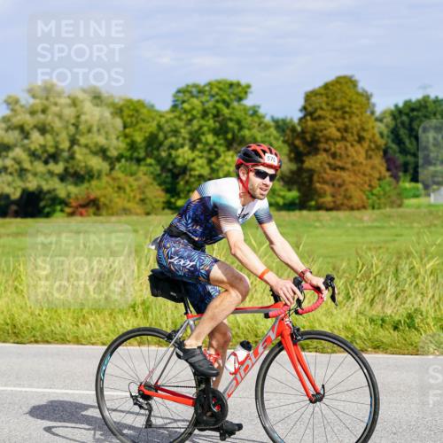 31.08.2025 - Elbe Triathlon Hamburg Michael Burmester http://msf.ph/oto/8671276 31.08.2025 10:02:16 Radfahren 569, 570, 808, 838, 909 meine-sportfotos.de