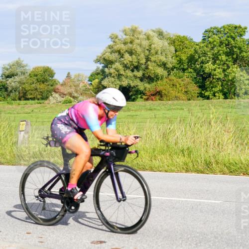 31.08.2025 - Elbe Triathlon Hamburg Michael Burmester http://msf.ph/oto/8671284 31.08.2025 10:02:17 Radfahren 569, 570, 808, 838, 909 meine-sportfotos.de