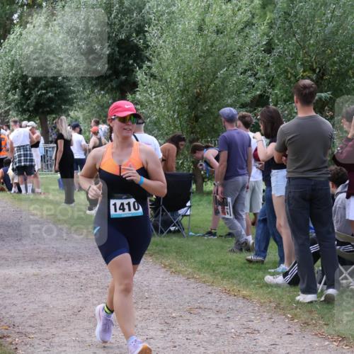 31.08.2025 - Elbe Triathlon Hamburg Luisa Fischer http://msf.ph/oto/8671315 31.08.2025 11:56:21 Laufen 1481, 1410 meine-sportfotos.de