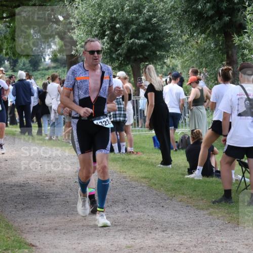 31.08.2025 - Elbe Triathlon Hamburg Luisa Fischer http://msf.ph/oto/8671361 31.08.2025 11:56:30 Laufen 10, 869, 328 meine-sportfotos.de