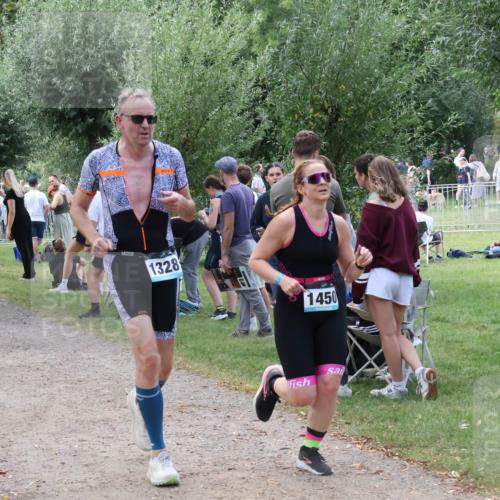 31.08.2025 - Elbe Triathlon Hamburg Luisa Fischer http://msf.ph/oto/8671382 31.08.2025 11:56:32 Laufen 69, 1328, 1450 meine-sportfotos.de