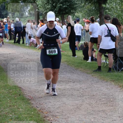 31.08.2025 - Elbe Triathlon Hamburg Luisa Fischer http://msf.ph/oto/8671393 31.08.2025 11:56:35 Laufen 1435, 869 meine-sportfotos.de