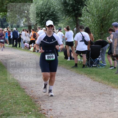 31.08.2025 - Elbe Triathlon Hamburg Luisa Fischer http://msf.ph/oto/8671399 31.08.2025 11:56:35 Laufen 1435, 869 meine-sportfotos.de