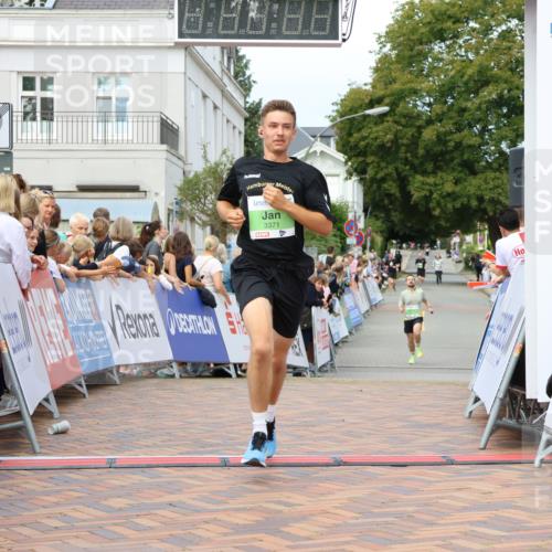 31.08.2025 - 21. Blankeneser Heldenlauf Strokosch-Dieckow http://msf.ph/oto/8671404 31.08.2025 10:53:20 Ziel 3371, 3636, 3272 meine-sportfotos.de