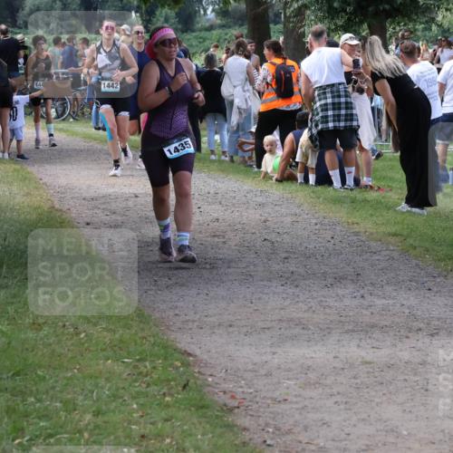 31.08.2025 - Elbe Triathlon Hamburg Luisa Fischer http://msf.ph/oto/8671416 31.08.2025 11:56:40 Laufen 10, 144, 1442, 1435, 198 meine-sportfotos.de