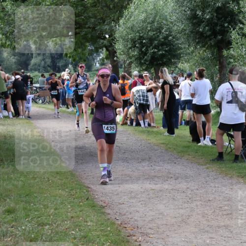 31.08.2025 - Elbe Triathlon Hamburg Luisa Fischer http://msf.ph/oto/8671429 31.08.2025 11:56:41 Laufen 1448, 1448, 1442, 1435 meine-sportfotos.de