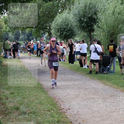 31.08.2025 - Elbe Triathlon Hamburg Luisa Fischer http://msf.ph/oto/8671434 31.08.2025 11:56:42 Laufen 144, 1435 meine-sportfotos.de