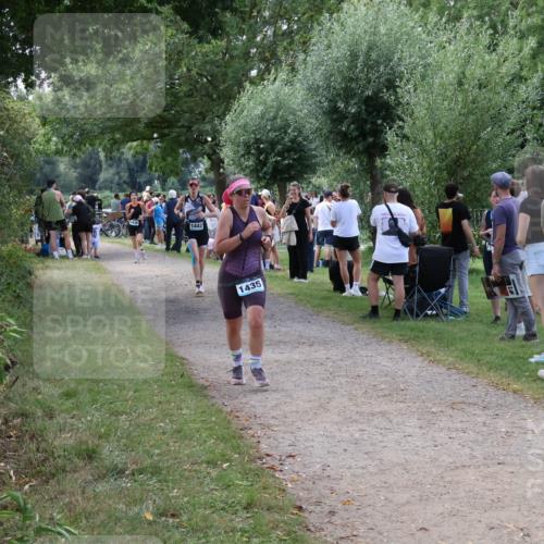 31.08.2025 - Elbe Triathlon Hamburg Luisa Fischer http://msf.ph/oto/8671437 31.08.2025 11:56:42 Laufen 1442, 1435 meine-sportfotos.de