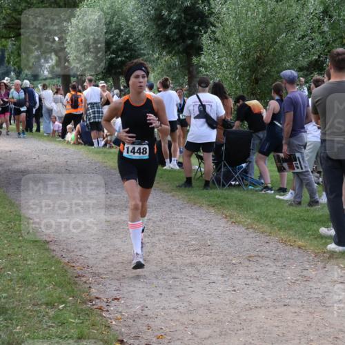 31.08.2025 - Elbe Triathlon Hamburg Luisa Fischer http://msf.ph/oto/8671456 31.08.2025 11:56:50 Laufen 1448 meine-sportfotos.de