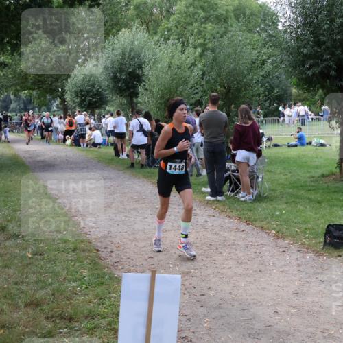 31.08.2025 - Elbe Triathlon Hamburg Luisa Fischer http://msf.ph/oto/8671463 31.08.2025 11:56:51 Laufen 1448 meine-sportfotos.de