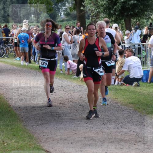 31.08.2025 - Elbe Triathlon Hamburg Luisa Fischer http://msf.ph/oto/8671474 31.08.2025 11:56:54 Laufen 37, 1429, 462, 1343, 1980 meine-sportfotos.de