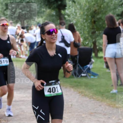 31.08.2025 - Elbe Triathlon Hamburg Luisa Fischer http://msf.ph/oto/8671494 31.08.2025 11:57:20 Laufen 1519, 401 meine-sportfotos.de