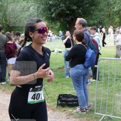 31.08.2025 - Elbe Triathlon Hamburg Luisa Fischer http://msf.ph/oto/8671506 31.08.2025 11:57:22 Laufen 401 meine-sportfotos.de