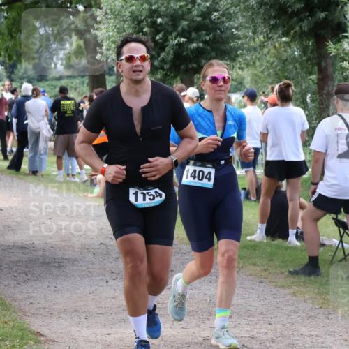 31.08.2025 - Elbe Triathlon Hamburg Luisa Fischer http://msf.ph/oto/8671568 31.08.2025 11:58:06 Laufen 1316, 1597, 1754, 1404 meine-sportfotos.de