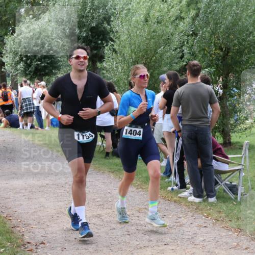 31.08.2025 - Elbe Triathlon Hamburg Luisa Fischer http://msf.ph/oto/8671579 31.08.2025 11:58:07 Laufen 1316, 1576, 1597, 115, 1404 meine-sportfotos.de