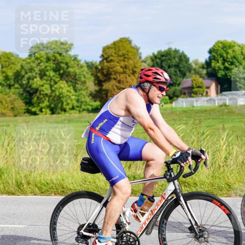 31.08.2025 - Elbe Triathlon Hamburg Michael Burmester http://msf.ph/oto/8671587 31.08.2025 10:03:14 Radfahren 595, 603, 674, 760, 828, 901 meine-sportfotos.de