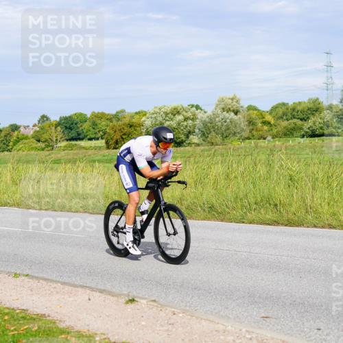 31.08.2025 - Elbe Triathlon Hamburg Michael Burmester http://msf.ph/oto/8671591 31.08.2025 10:03:17 Radfahren 510, 595, 603, 674, 760, 816, 901, 915 meine-sportfotos.de