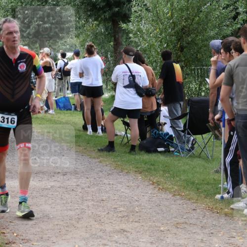 31.08.2025 - Elbe Triathlon Hamburg Luisa Fischer http://msf.ph/oto/8671618 31.08.2025 11:58:18 Laufen 1316 meine-sportfotos.de