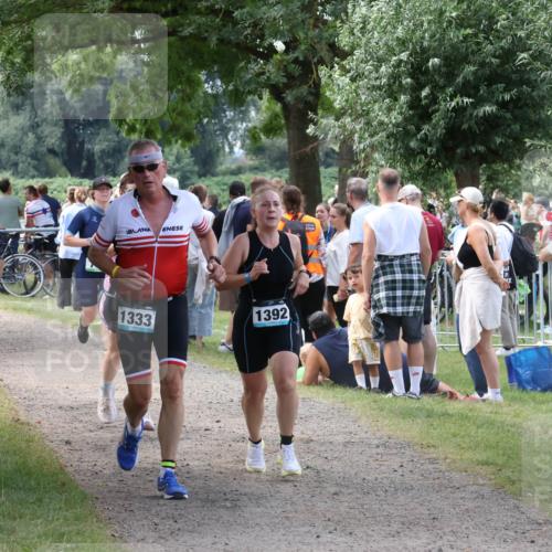 31.08.2025 - Elbe Triathlon Hamburg Luisa Fischer http://msf.ph/oto/8671638 31.08.2025 11:58:22 Laufen 1333, 1392 meine-sportfotos.de