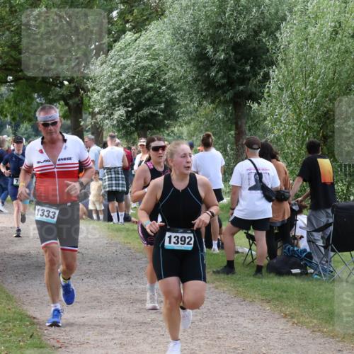 31.08.2025 - Elbe Triathlon Hamburg Luisa Fischer http://msf.ph/oto/8671657 31.08.2025 11:58:24 Laufen 7, 1333, 1392 meine-sportfotos.de
