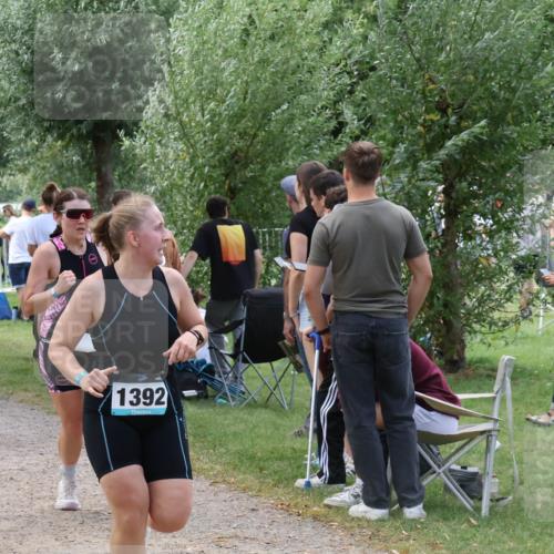 31.08.2025 - Elbe Triathlon Hamburg Luisa Fischer http://msf.ph/oto/8671662 31.08.2025 11:58:25 Laufen 1392 meine-sportfotos.de