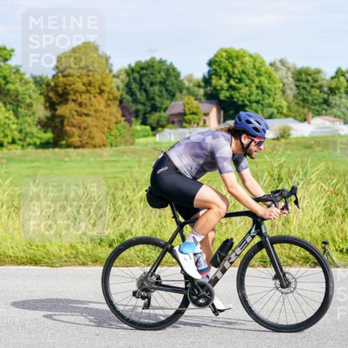 31.08.2025 - Elbe Triathlon Hamburg Michael Burmester http://msf.ph/oto/8671681 31.08.2025 10:03:24 Radfahren 510, 658, 816, 915 meine-sportfotos.de