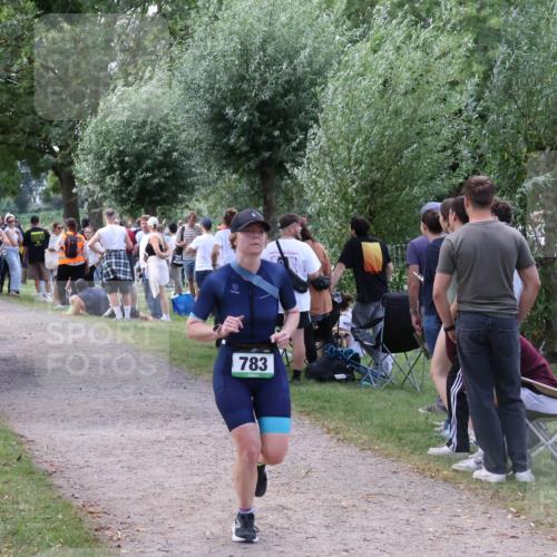 31.08.2025 - Elbe Triathlon Hamburg Luisa Fischer http://msf.ph/oto/8671688 31.08.2025 11:58:30 Laufen 1408, 783 meine-sportfotos.de
