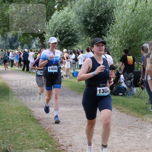 31.08.2025 - Elbe Triathlon Hamburg Luisa Fischer http://msf.ph/oto/8671714 31.08.2025 11:58:36 Laufen 136, 1408, 1365 meine-sportfotos.de