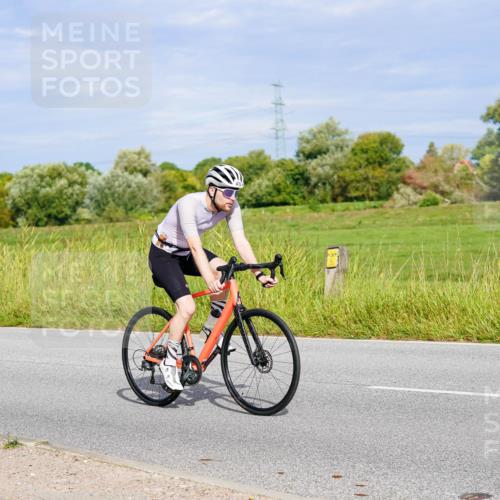 31.08.2025 - Elbe Triathlon Hamburg Michael Burmester http://msf.ph/oto/8671724 31.08.2025 10:03:31 Radfahren 419, 466, 609, 657, 749 meine-sportfotos.de