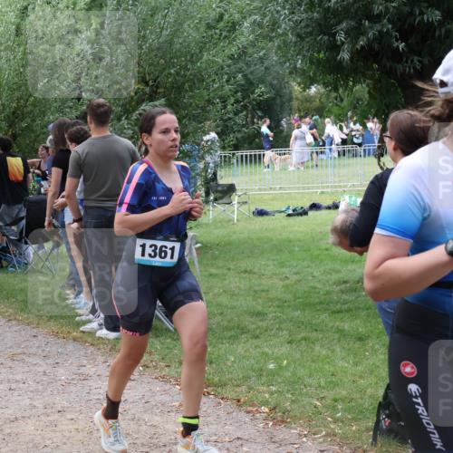 31.08.2025 - Elbe Triathlon Hamburg Luisa Fischer http://msf.ph/oto/8671738 31.08.2025 11:58:39 Laufen 1983, 1361, 1408 meine-sportfotos.de