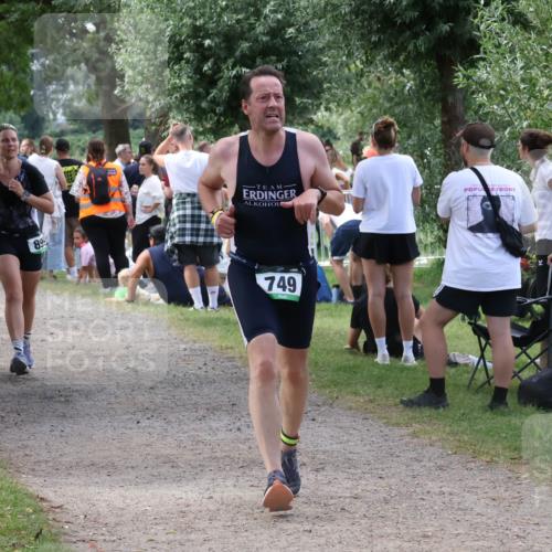 31.08.2025 - Elbe Triathlon Hamburg Luisa Fischer http://msf.ph/oto/8671757 31.08.2025 11:58:47 Laufen 782, 89, 749 meine-sportfotos.de
