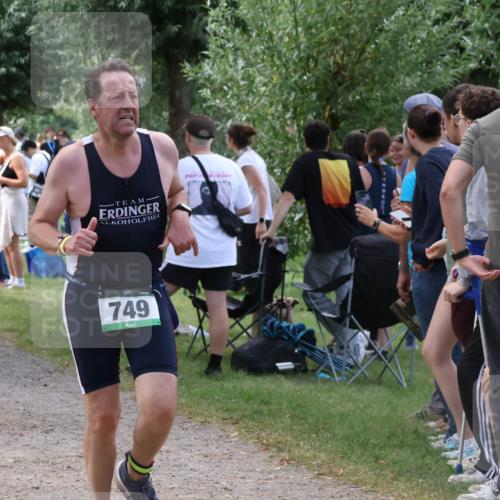31.08.2025 - Elbe Triathlon Hamburg Luisa Fischer http://msf.ph/oto/8671765 31.08.2025 11:58:48 Laufen 749 meine-sportfotos.de