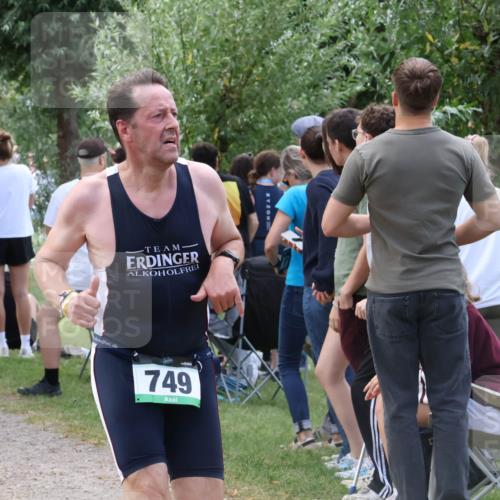 31.08.2025 - Elbe Triathlon Hamburg Luisa Fischer http://msf.ph/oto/8671770 31.08.2025 11:58:49 Laufen 749 meine-sportfotos.de