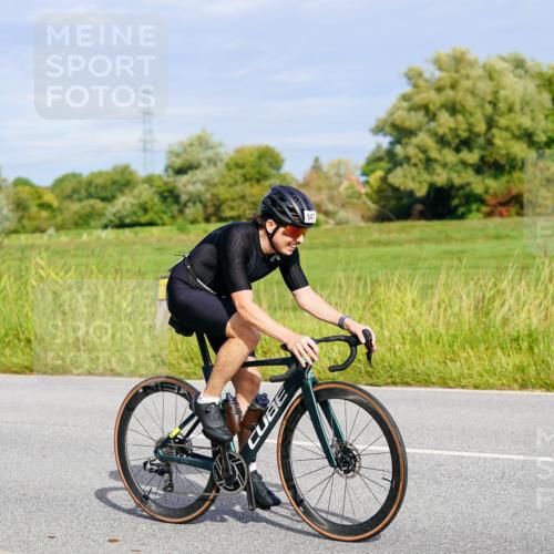 31.08.2025 - Elbe Triathlon Hamburg Michael Burmester http://msf.ph/oto/8671811 31.08.2025 10:03:44 Radfahren 547, 671, 695, 713, 728, 771, 778, 807 meine-sportfotos.de