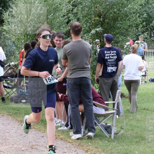31.08.2025 - Elbe Triathlon Hamburg Luisa Fischer http://msf.ph/oto/8671826 31.08.2025 11:59:38 Laufen 158 meine-sportfotos.de