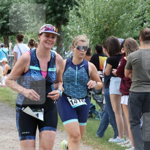 31.08.2025 - Elbe Triathlon Hamburg Luisa Fischer http://msf.ph/oto/8671849 31.08.2025 12:00:18 Laufen 3, 1416 meine-sportfotos.de
