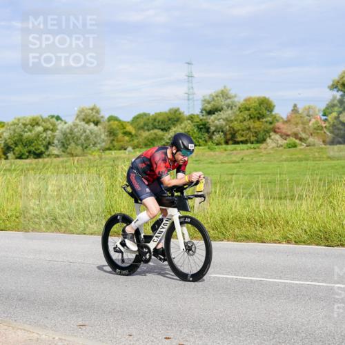 31.08.2025 - Elbe Triathlon Hamburg Michael Burmester http://msf.ph/oto/8671850 31.08.2025 10:03:48 Radfahren 533, 671, 695, 728, 778, 807 meine-sportfotos.de