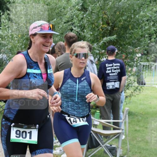 31.08.2025 - Elbe Triathlon Hamburg Luisa Fischer http://msf.ph/oto/8671855 31.08.2025 12:00:19 Laufen 901, 1416 meine-sportfotos.de