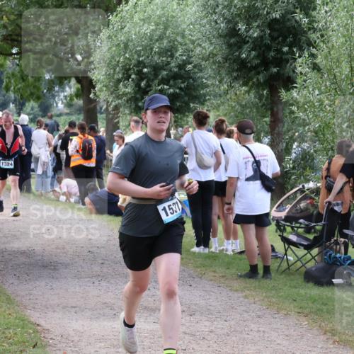 31.08.2025 - Elbe Triathlon Hamburg Luisa Fischer http://msf.ph/oto/8671858 31.08.2025 12:00:20 Laufen 1486, 1324, 1531 meine-sportfotos.de