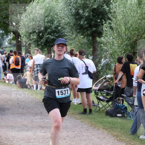 31.08.2025 - Elbe Triathlon Hamburg Luisa Fischer http://msf.ph/oto/8671860 31.08.2025 12:00:20 Laufen 36, 1324, 1537 meine-sportfotos.de