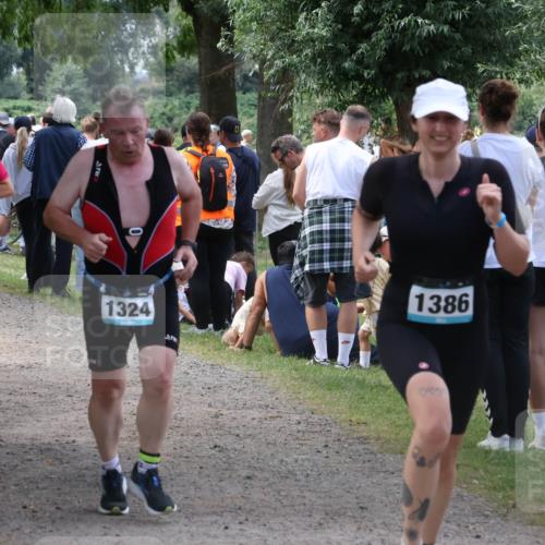 31.08.2025 - Elbe Triathlon Hamburg Luisa Fischer http://msf.ph/oto/8671883 31.08.2025 12:00:24 Laufen 1486, 0, 1324, 1386 meine-sportfotos.de