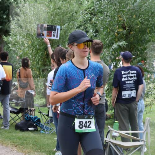 31.08.2025 - Elbe Triathlon Hamburg Luisa Fischer http://msf.ph/oto/8671943 31.08.2025 12:00:32 Laufen 740, 842 meine-sportfotos.de