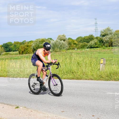 31.08.2025 - Elbe Triathlon Hamburg Michael Burmester http://msf.ph/oto/8671952 31.08.2025 10:03:59 Radfahren 422, 528, 577, 781, 856 meine-sportfotos.de