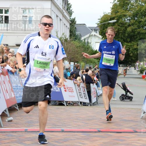 31.08.2025 - 21. Blankeneser Heldenlauf Strokosch-Dieckow http://msf.ph/oto/8671977 31.08.2025 10:52:49 Ziel 3706, 3473 meine-sportfotos.de