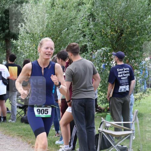 31.08.2025 - Elbe Triathlon Hamburg Luisa Fischer http://msf.ph/oto/8671995 31.08.2025 12:00:41 Laufen 905 meine-sportfotos.de