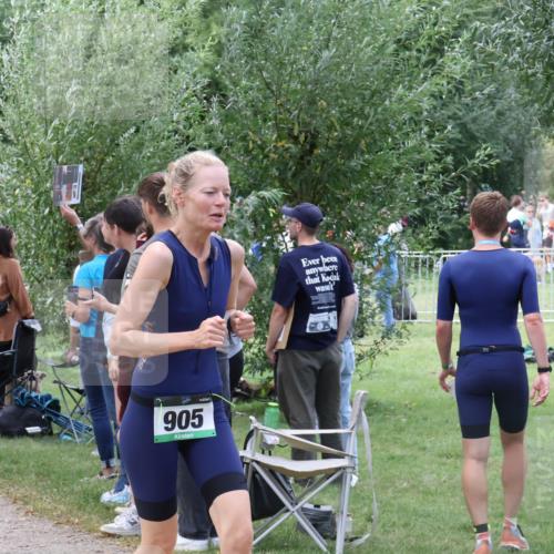31.08.2025 - Elbe Triathlon Hamburg Luisa Fischer http://msf.ph/oto/8672000 31.08.2025 12:00:41 Laufen 905 meine-sportfotos.de